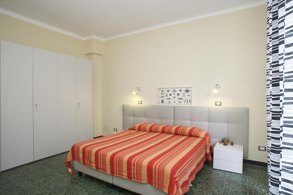 Riviera Apartments Levanto Phòng bức ảnh
